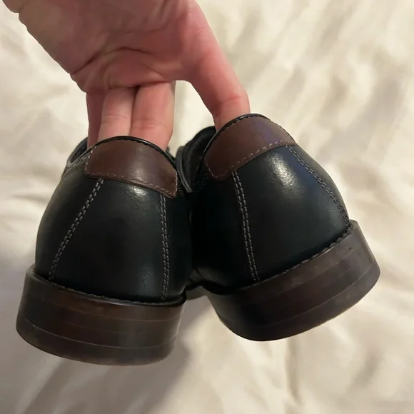 Johnston & Murphy men’s black wingtip Oxford dress shoes size 10! - Picture 4 of 6